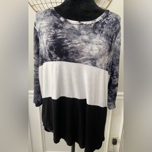 M. Fasis | Black & White Tie-Dye Long Sleeve Block Tee
